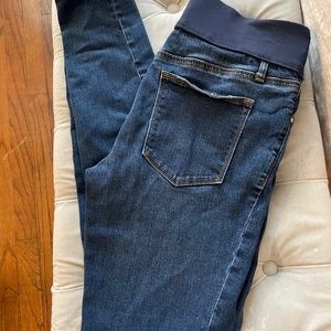Gap maternity skinny jeans
